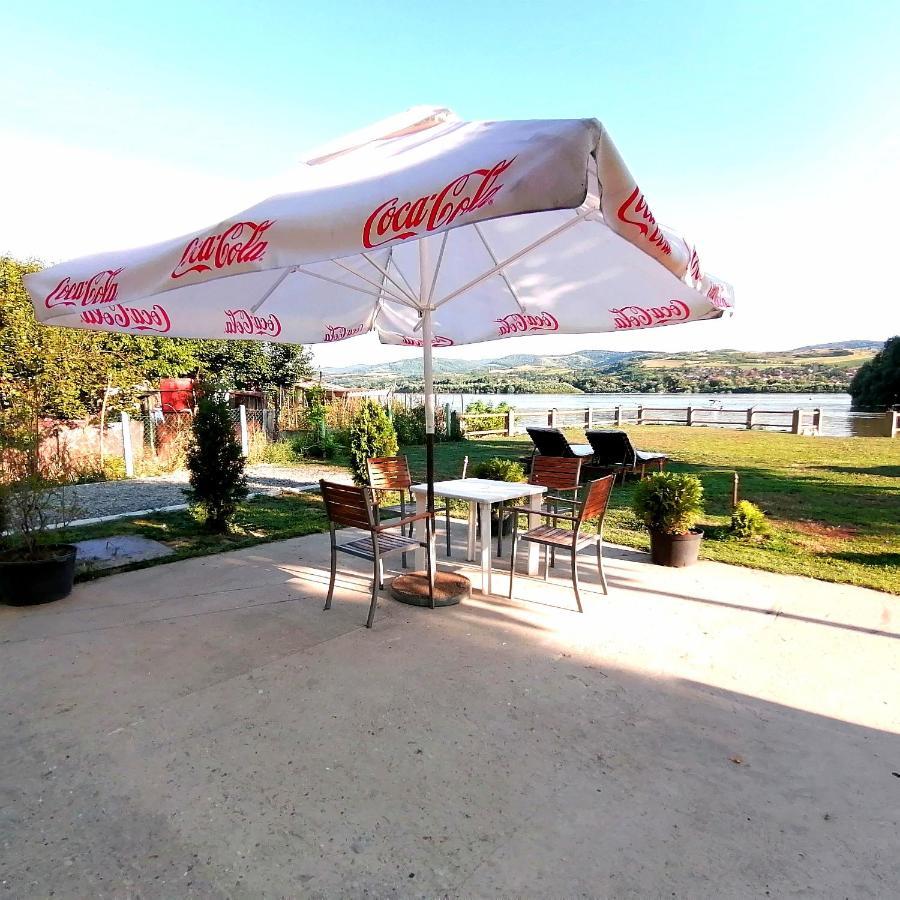 Captain'S House By The Danube River Cerevic Bagian luar foto