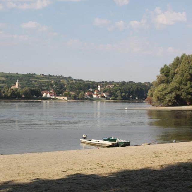 Captain'S House By The Danube River Cerevic Bagian luar foto